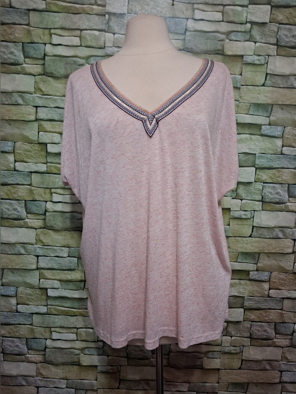 Cozy Casual Light Pink V-Neck Embroidered Tunic